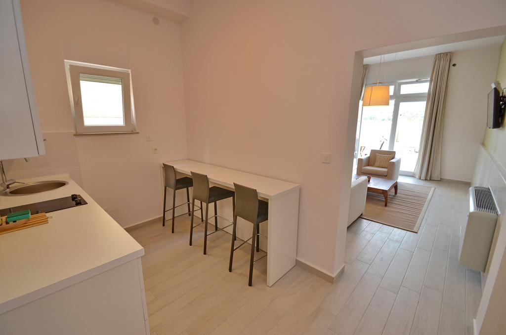 Apartments Bojana Tivat Bilik gambar