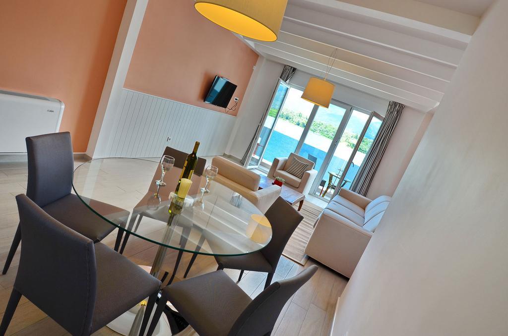 Apartments Bojana Tivat Bilik gambar