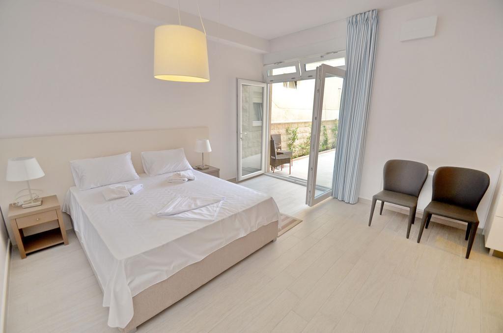 Apartments Bojana Tivat Bilik gambar