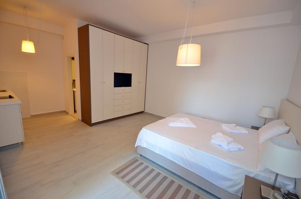 Apartments Bojana Tivat Bilik gambar