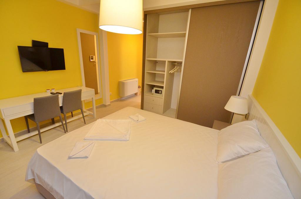 Apartments Bojana Tivat Bilik gambar
